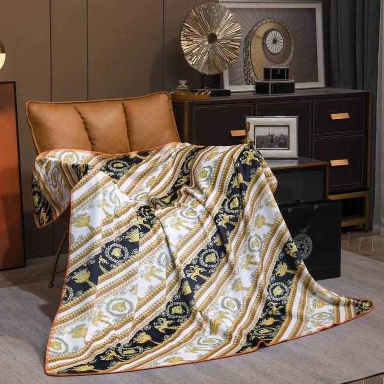 Versace 1.5x1.5m 1.5x2.0m 2.0x2.3m 03