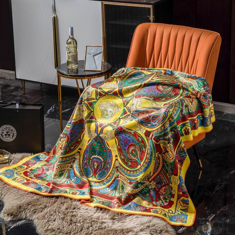 Versace 1.5x1.5m 1.5x2.0m 2.0x2.3m 08