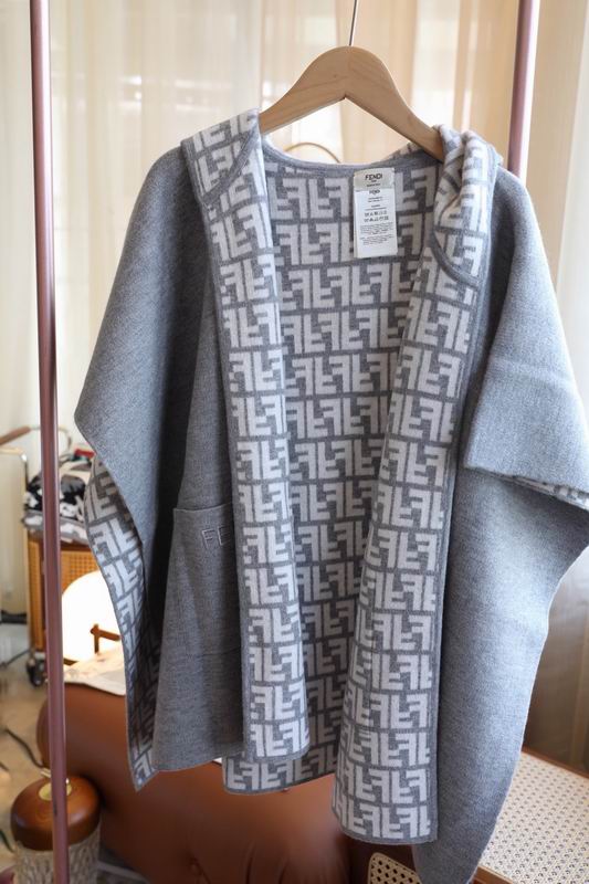 Fendi cloak E080305