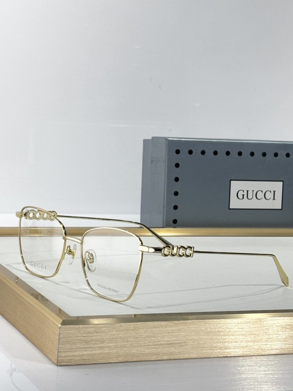 Gucci Glasses 08smh155