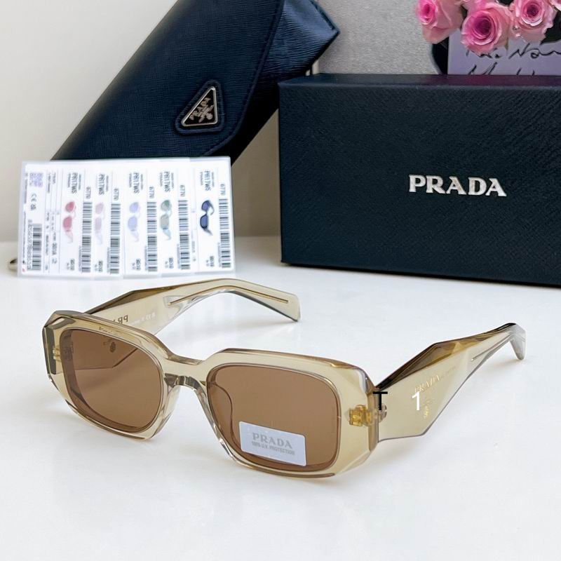 Prada 082501 a
