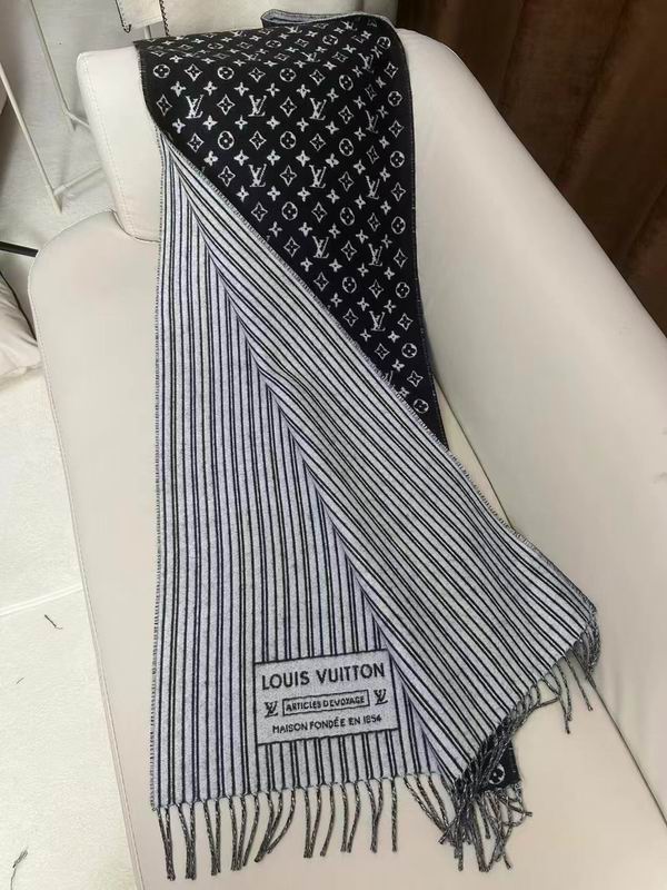LV Scarf 230X35cm E102228