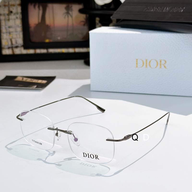 Dior 110901 a