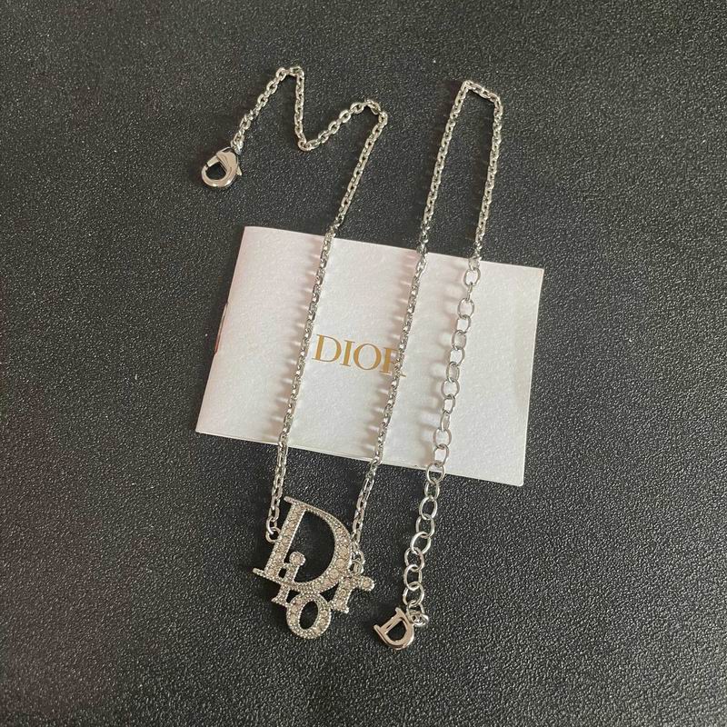 Dior Necklace 09yxx02