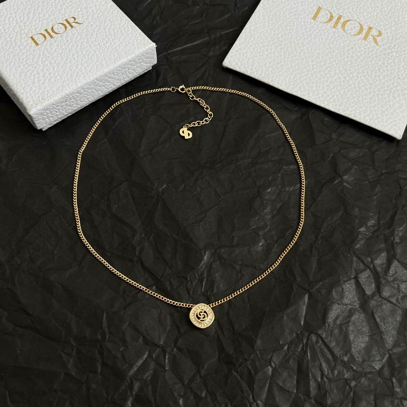 Dior Necklace 10yxx115