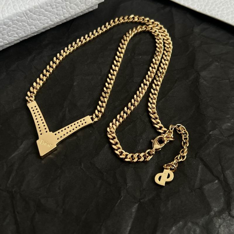 Dior Necklace 11yxx131