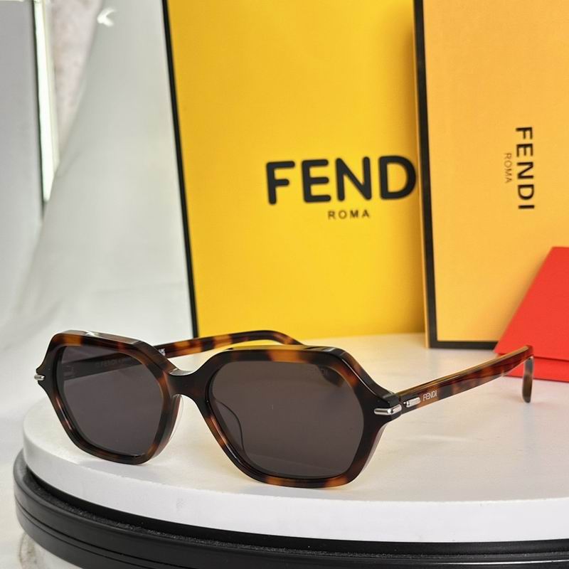 Fendi Glasses smr102
