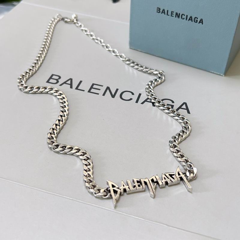 Balenciaga Necklace 10yxx62