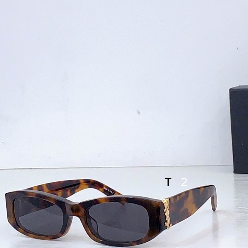 YSL M152 57 20-135 B