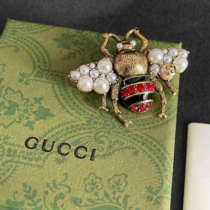Gucci Brooch 09yxx07