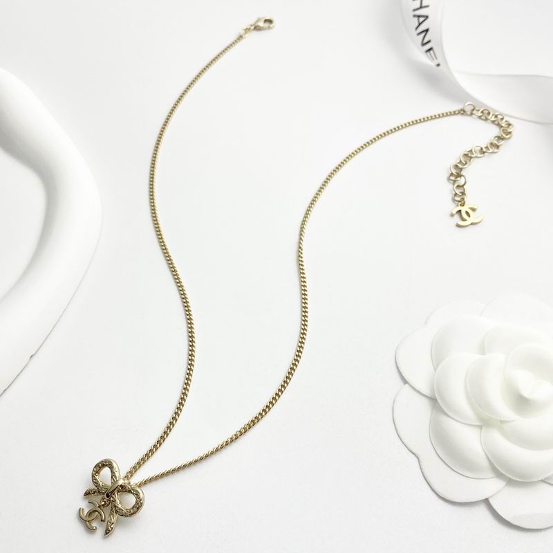 Chanel Necklace 10yxx75