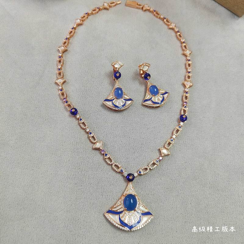 Bvlgari suits 01yxx02