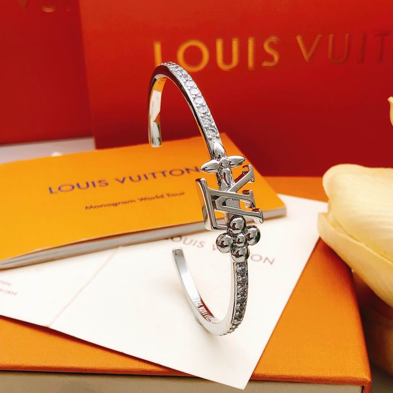 LV Bracelet 01yxx319