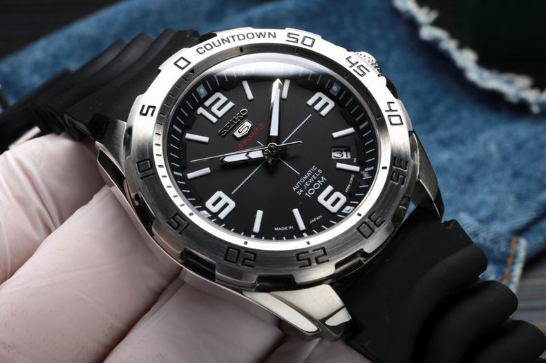 Seiko men 43.3X13mm 092102