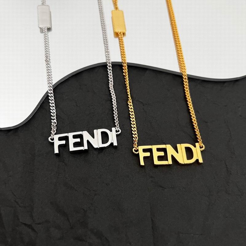 Fendi ���� 1012