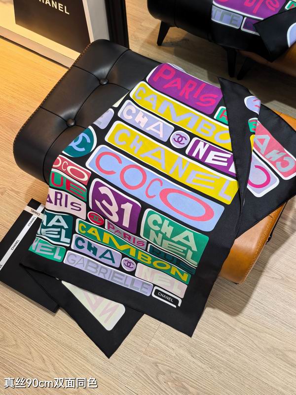 Chanel silk scarf 90X90cm